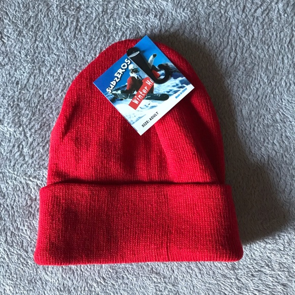 5 Knit Winter Beanie Hats - Picture 6 of 6